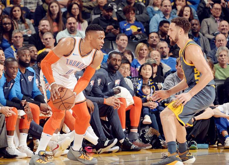 包含湖南队失利，遭遇三连败困境，引发热议的词条