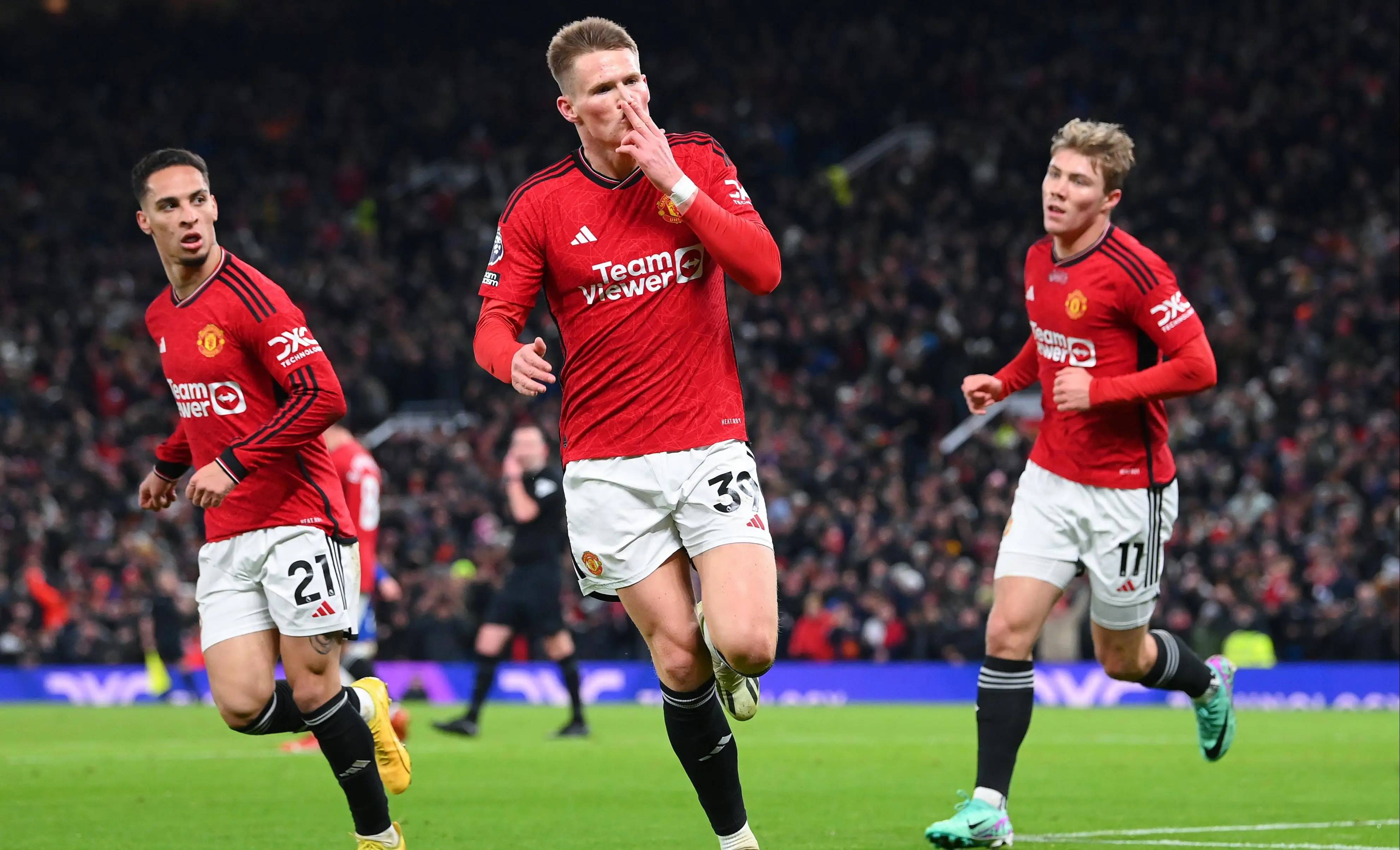 切尔西遭遇逆转，积分差距缩小，全场震撼