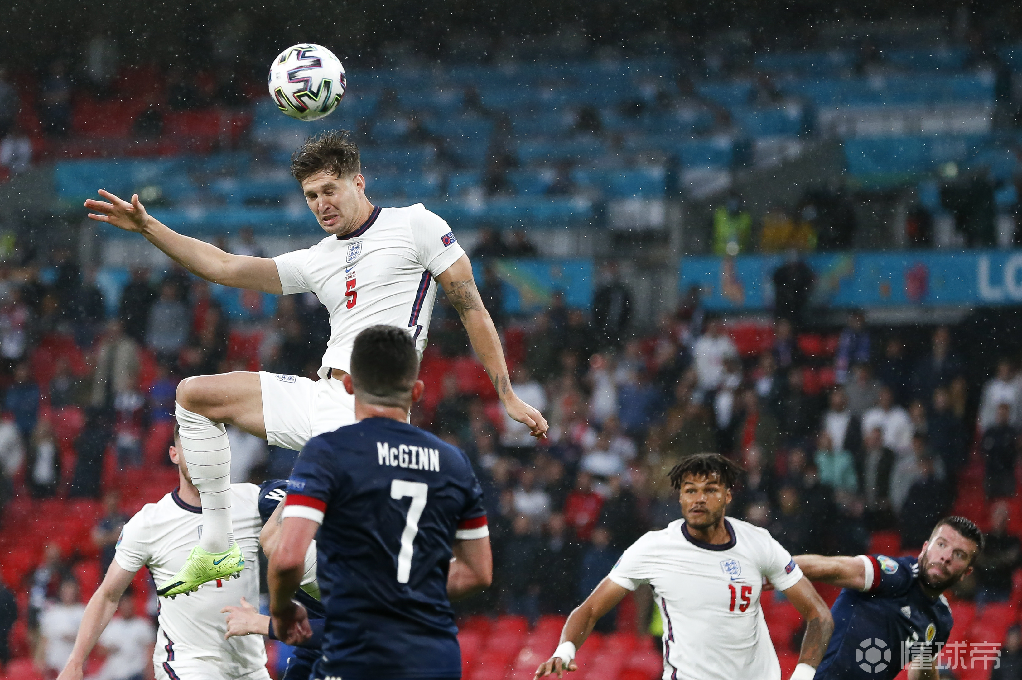 巧遇人感新窘,曼城昔不友好,表现亮眼 巧遇人感新窘,曼城昔不友好,表现亮眼