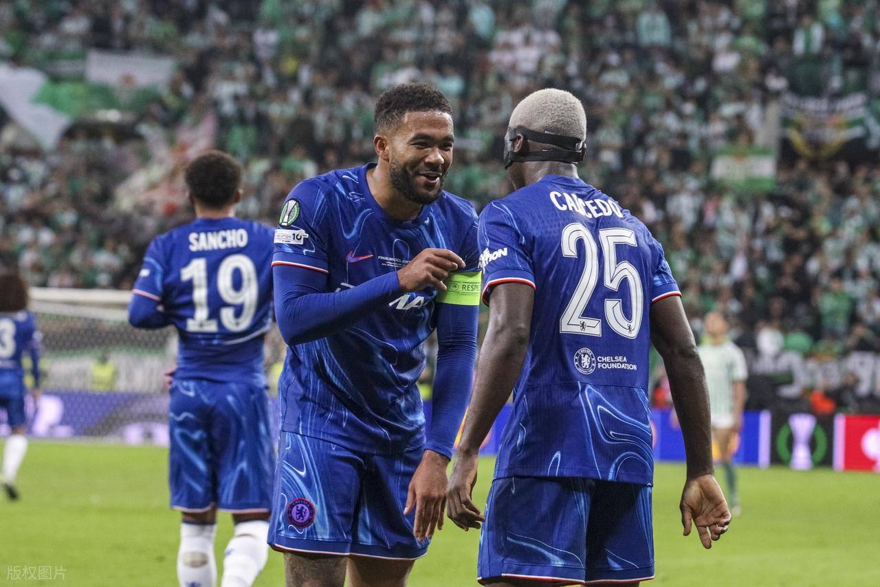 切尔西鏖战晋级，欧冠征程延续，士气大振