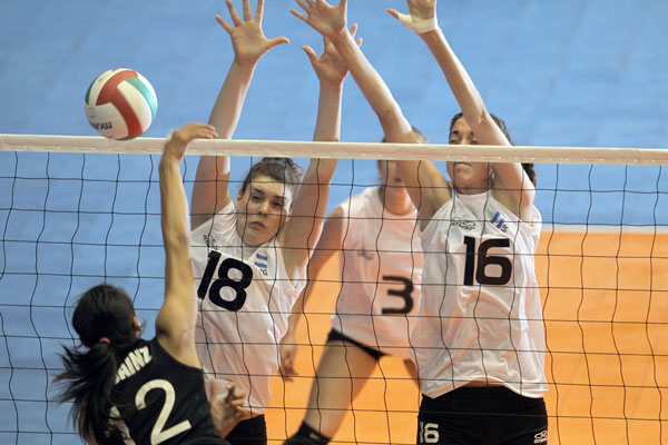 美洲杯篮球赛精彩终结，最终冠军诞生，势不可挡