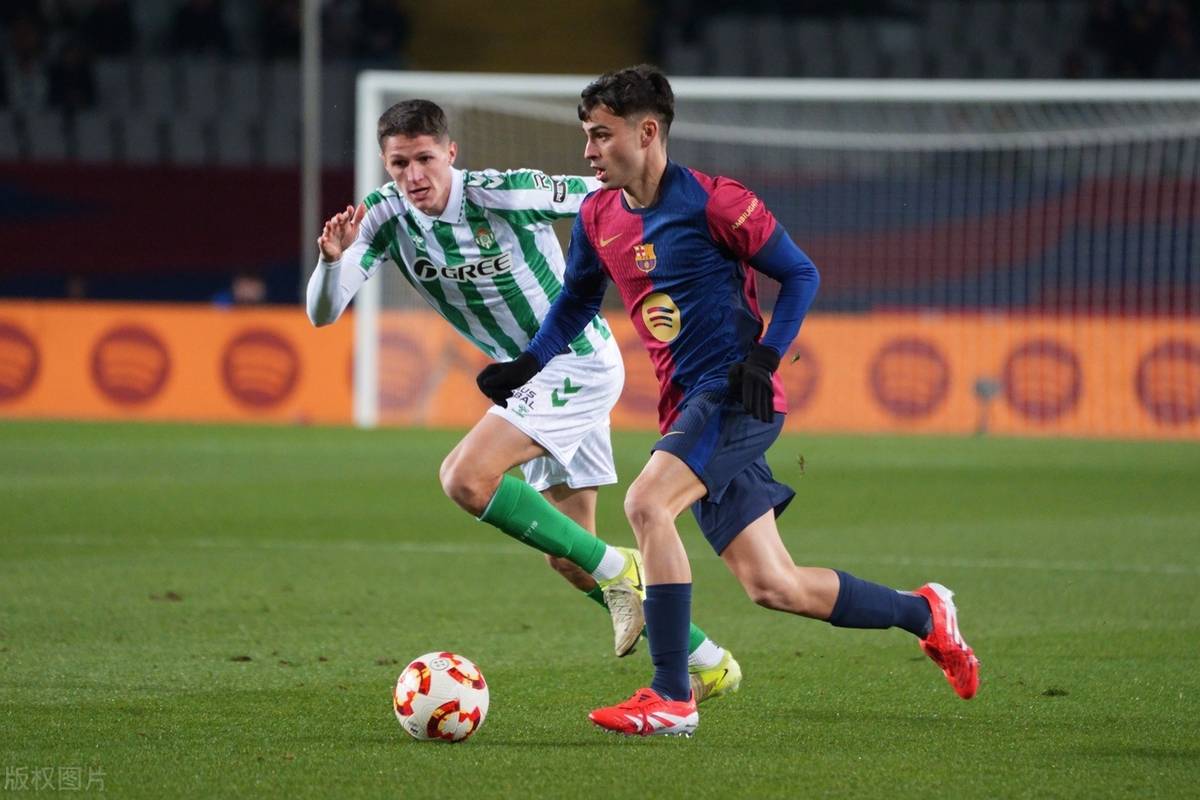 巴塞罗那新援表现亮眼，助球队轻松取胜，引发热议