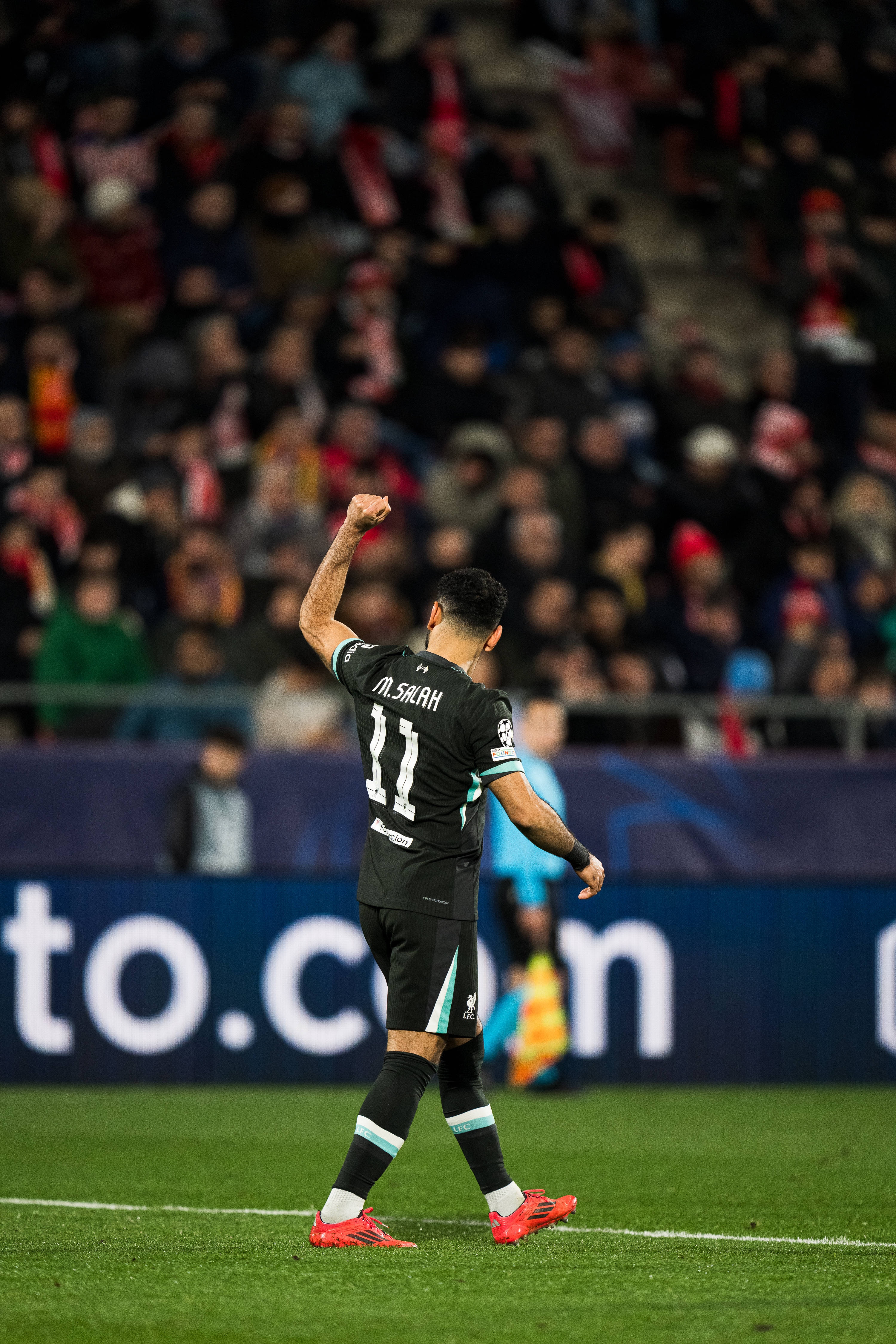 利物浦连胜纪录遭终结，球迷失望，振奋人心