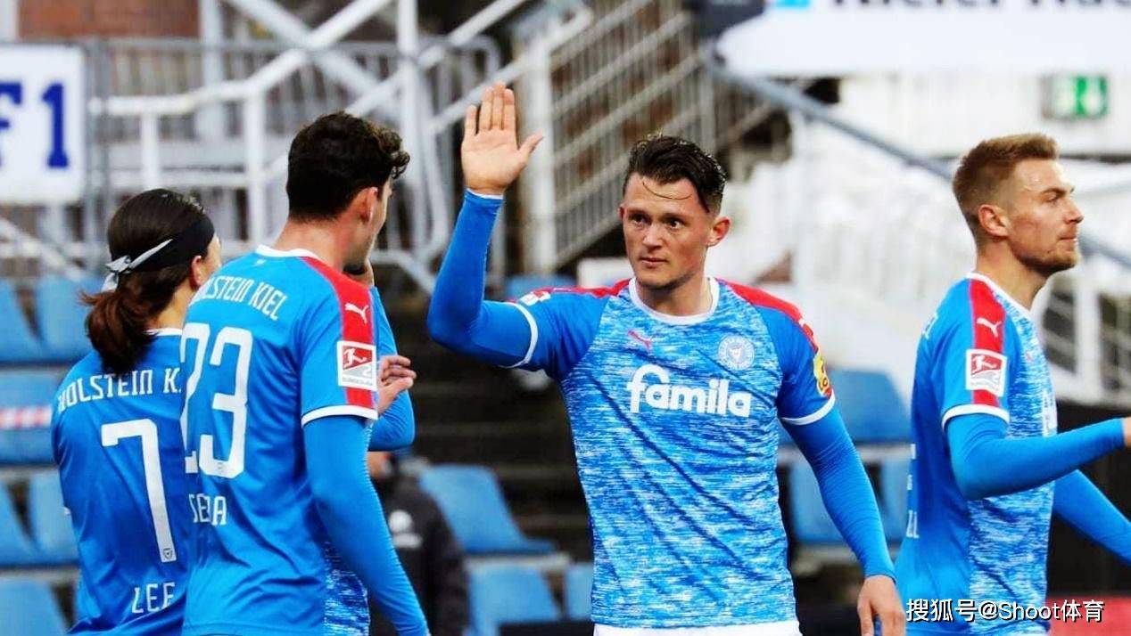 汉堡客场比赛遭遇困难，需寻求突破，表现亮眼的简单介绍