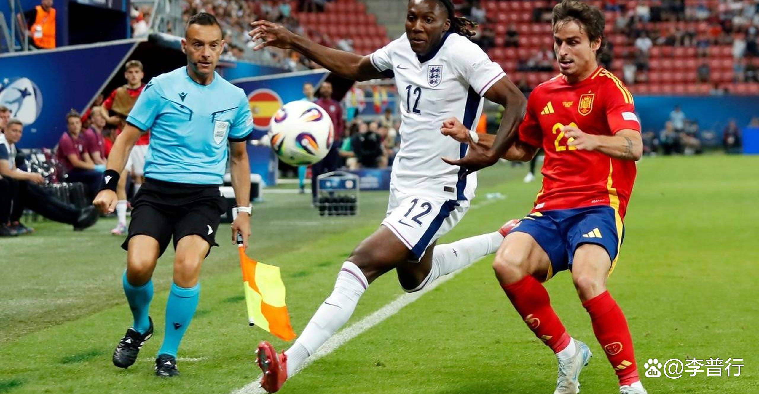 英格兰队在最近一场比赛中获得不俗表现，稳步上升的简单介绍