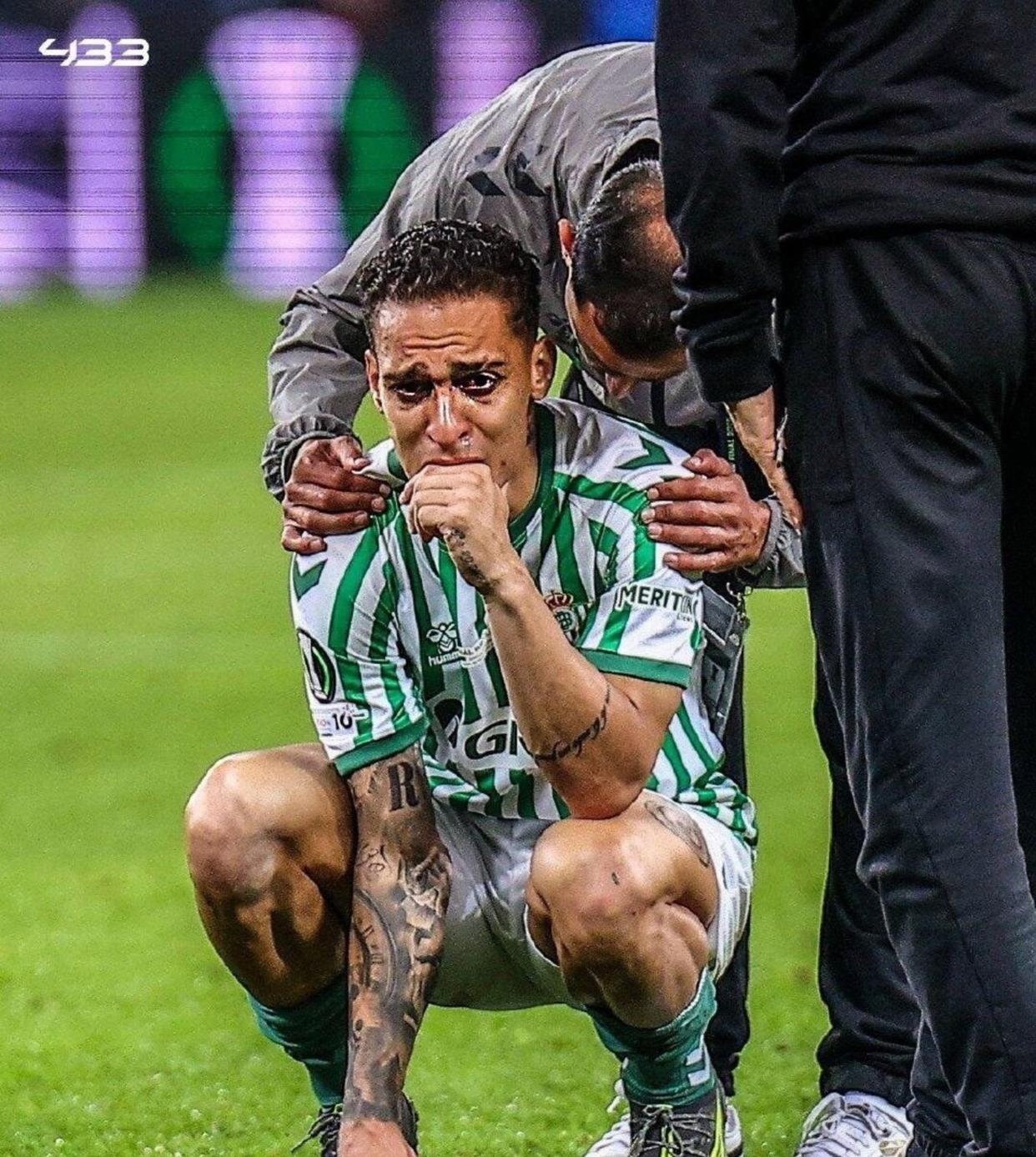 切尔西队在西甲联赛中遭遇劲敌，士气大振