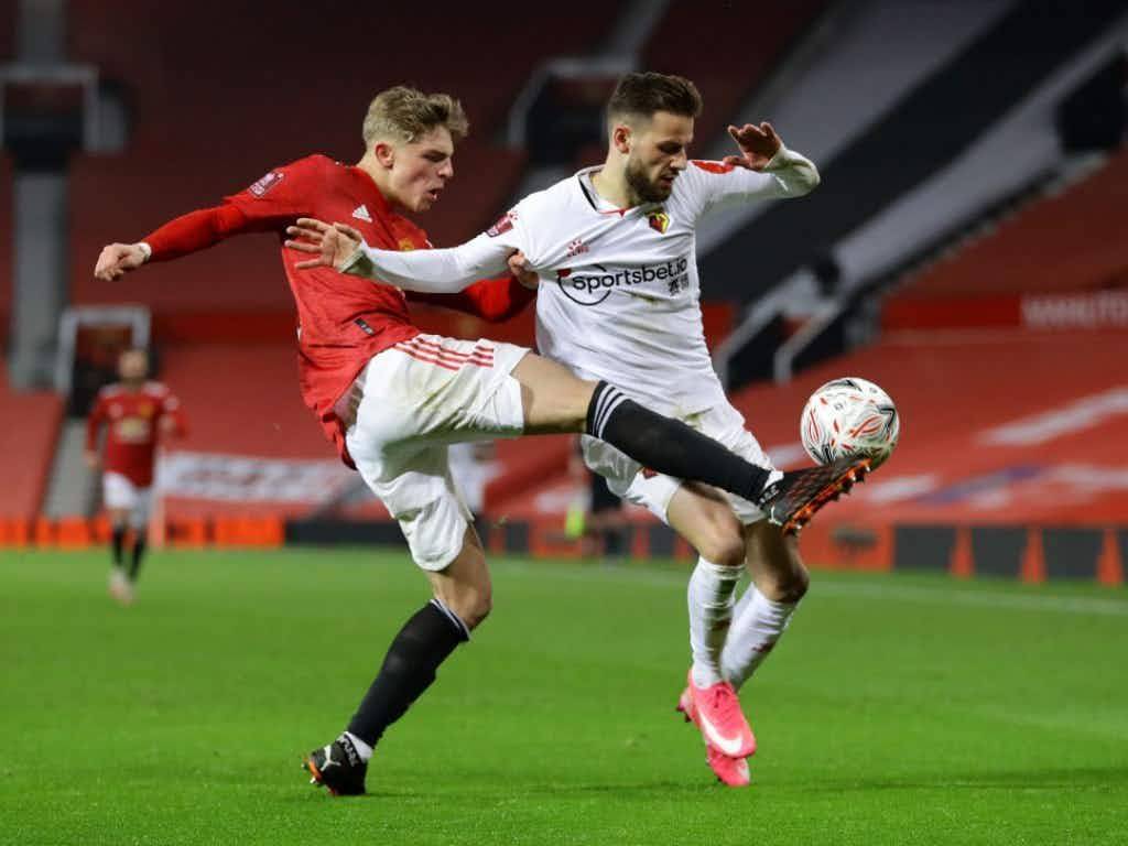 曼联客场不敌沃特福德，失去领先优势，战绩斐然