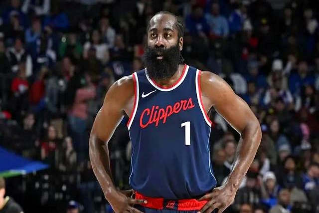 勇士客场击败快船，收获两连胜，全场震撼的简单介绍