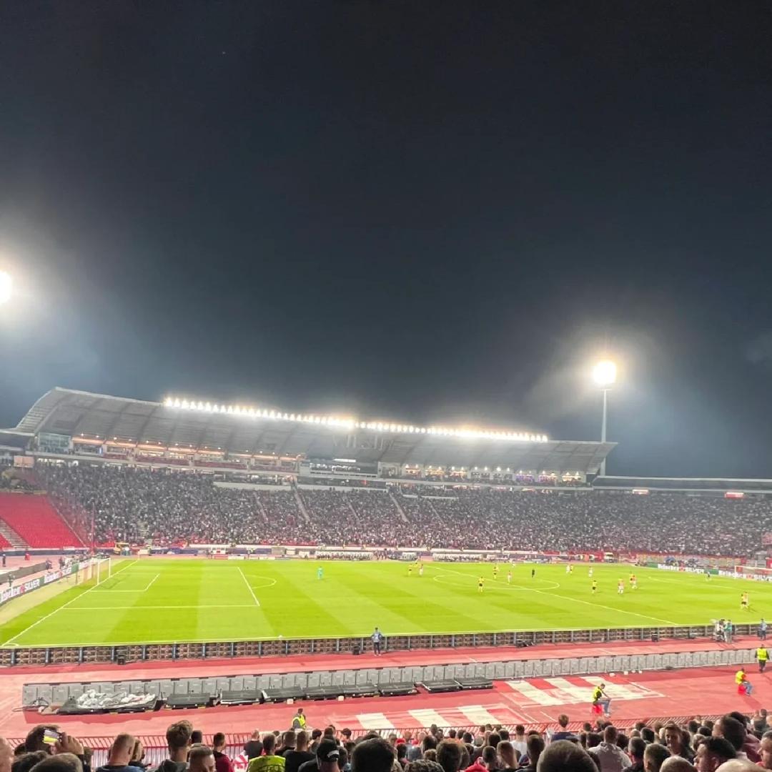 塞尔维亚队大胜，晋级前景看涨，掌声雷动