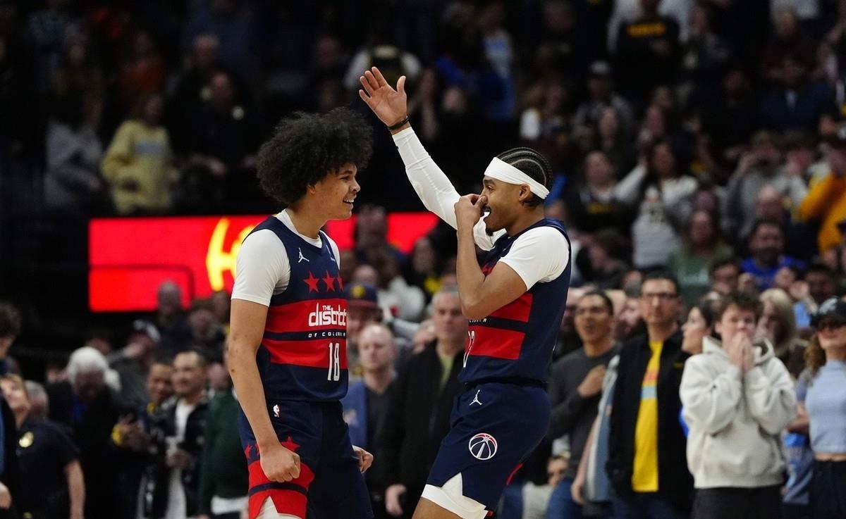 包含年轻球员表现抢眼，崭露头角引人注目，表现亮眼的词条