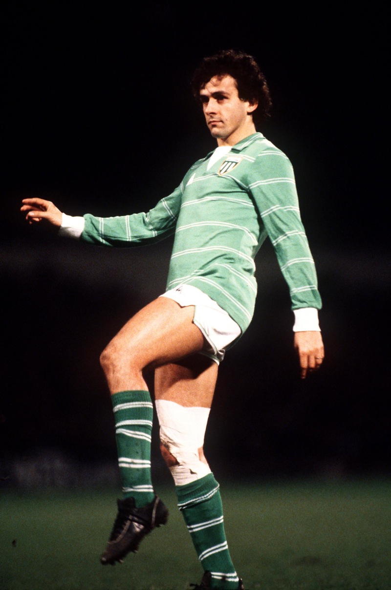 圣埃蒂安赢球喜悦，信心倍增迎接挑战，振奋人心