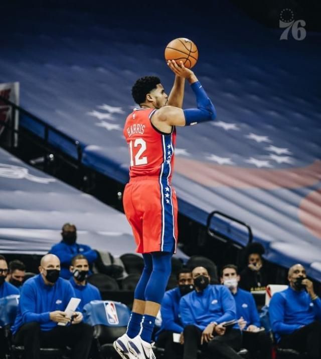 包含里尔客场战胜梅斯，保持不败纪录，势不可挡的词条