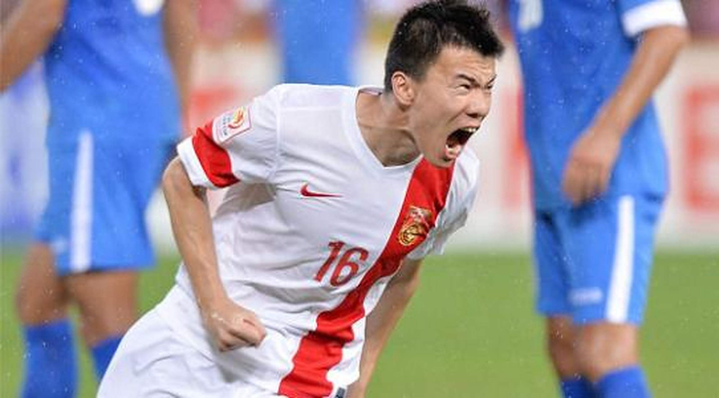 舜天德比，江苏舜天对阵南京航空，气势如虹