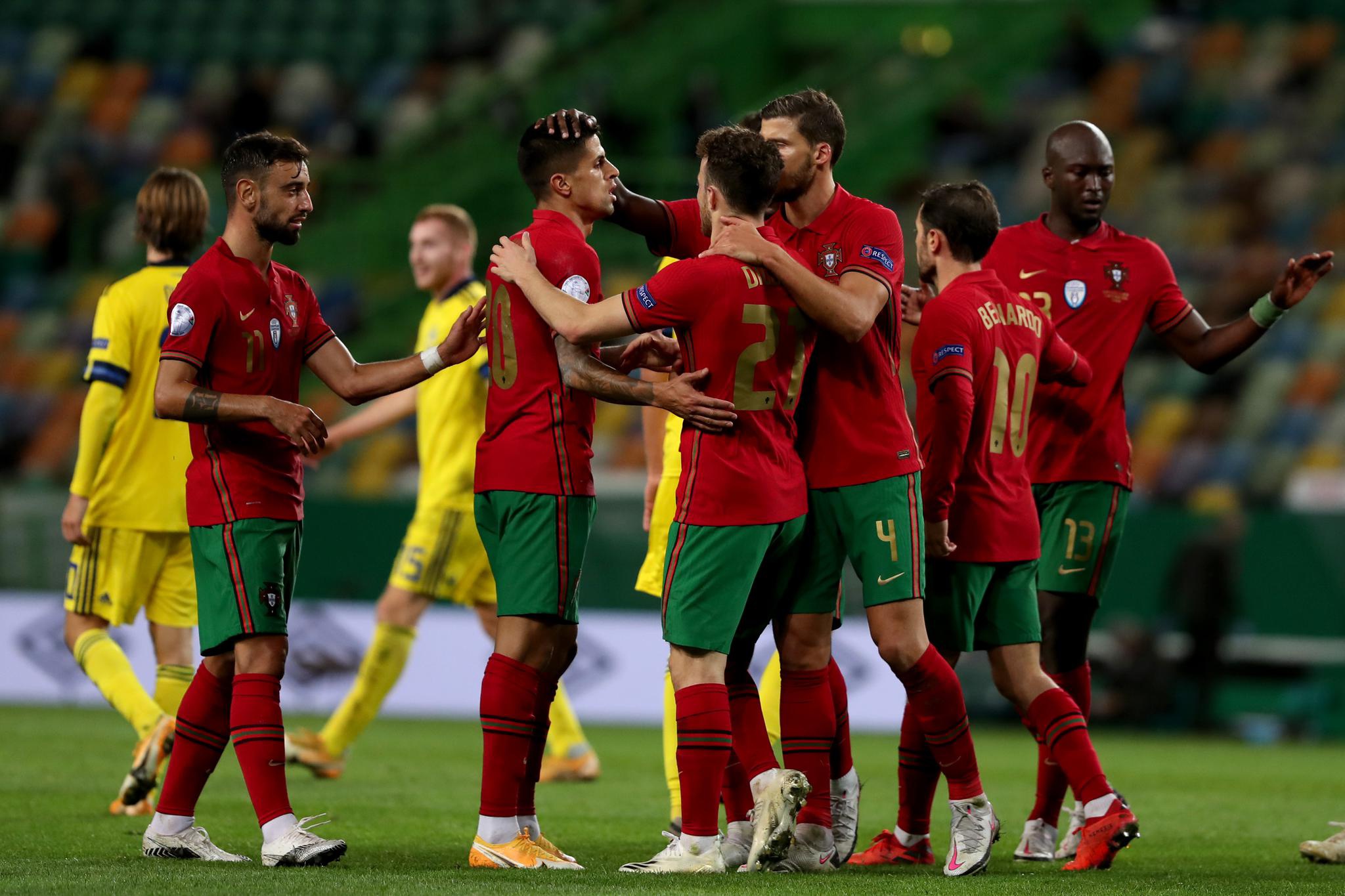 英格兰队逆转瑞典队,王皓带队取胜 英格兰队逆转瑞典队,王皓带队取胜