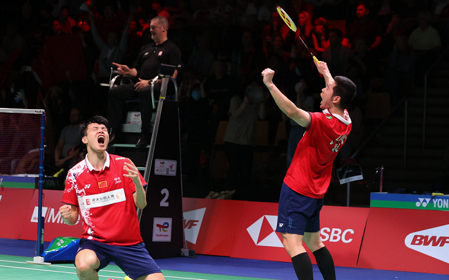 泰国队轻取印度队，安赛龙带队取胜