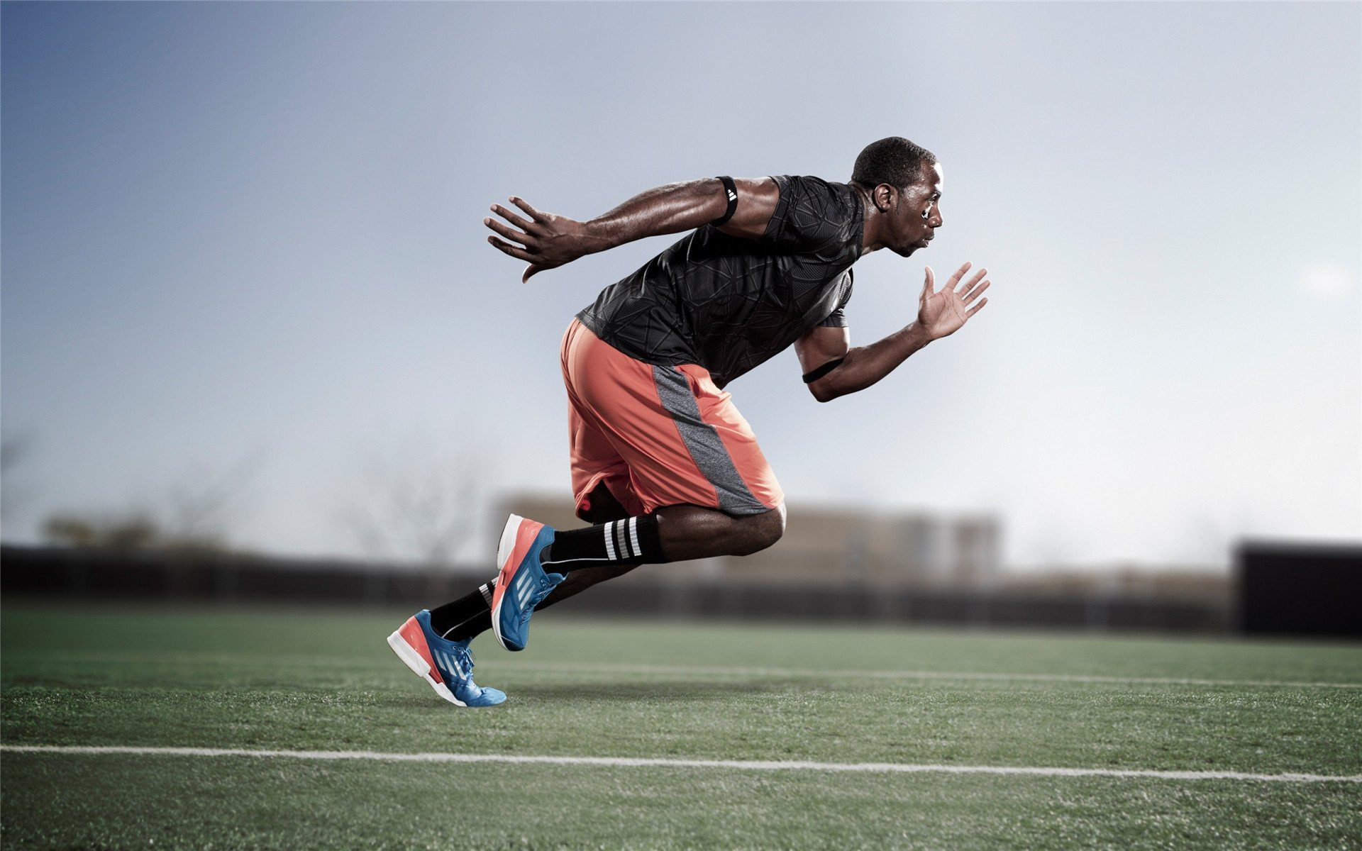 火箭封锁猛龙,班凯罗却在F1式年度争冠中接管比赛